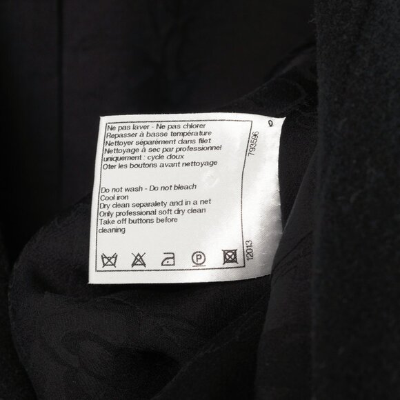 Chanel Black Wool-Blend Panelled Buttoned-Chain Blazer - Picture 12 of 12